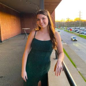 Meet your Posher, Emily